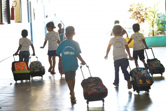 _________________________________________________________________________________________________________________________________________________________________________________________escolas