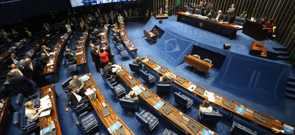 Brasília - Sessão extraordinária do Senado para votar o decreto de intervenção federal na segurança pública do Rio de Janeiro (Fabio Rodrigues Pozzebom/Agência Brasil)