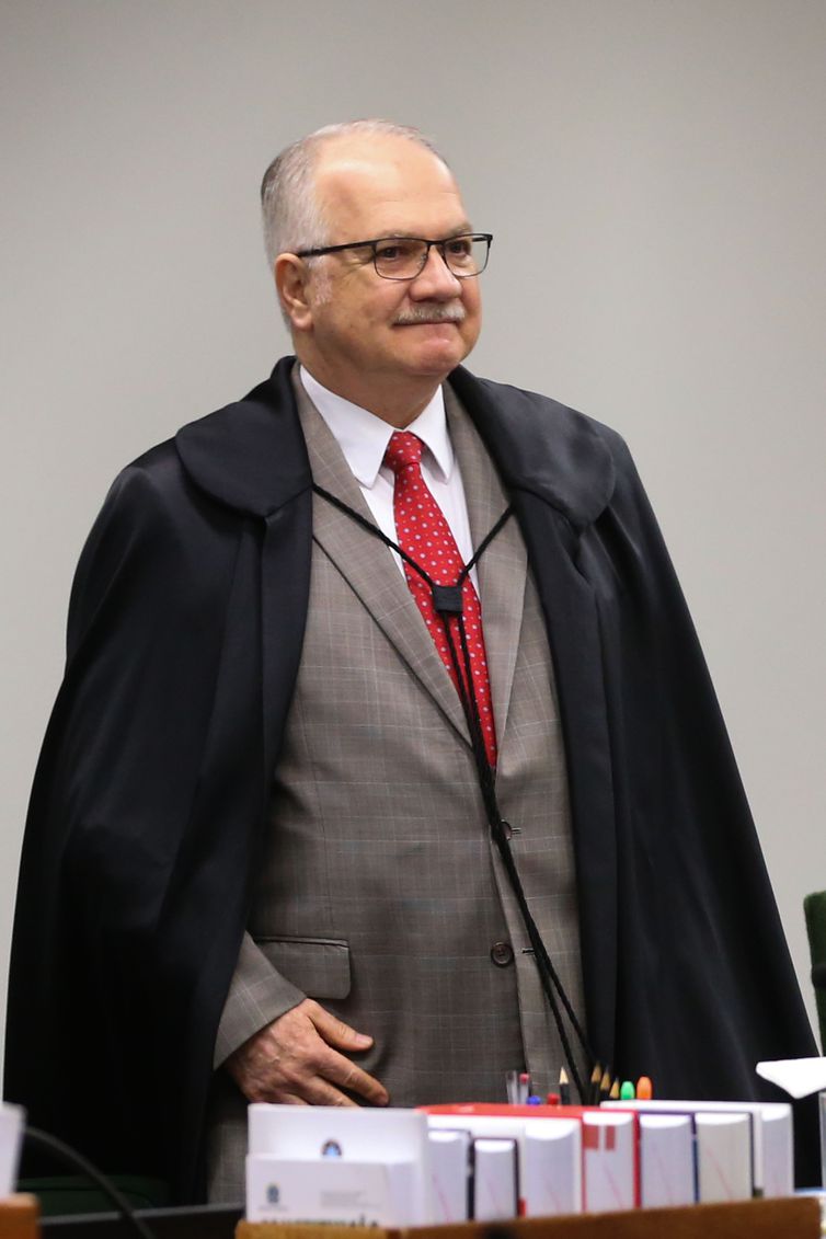 Ministro Edson Fachin, relator do inquérito, durante sessão da Segunda Turma do STF para decidir se os irmãos Geddel e Lúcio Vieira Lima viram réus no caso das malas com R$51 milhões encontradas em um apartamento em Salvador.