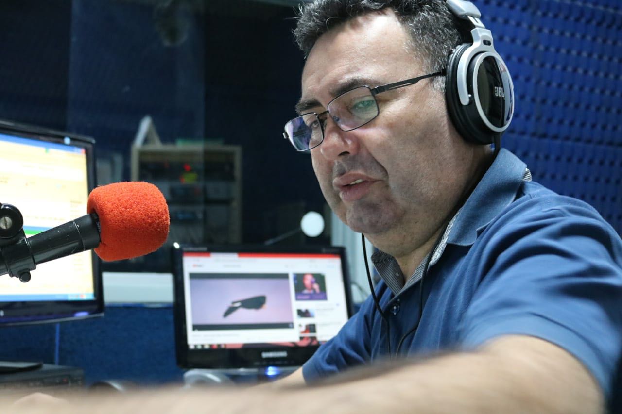 heleno indignado