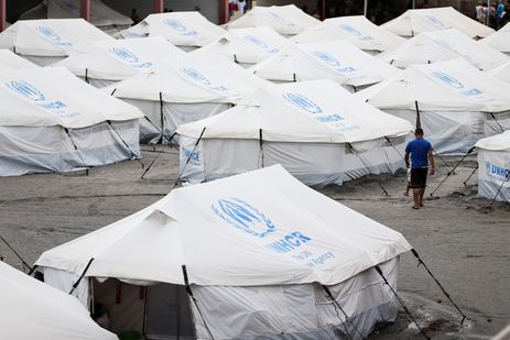 Refugiados venezuelanos são abrigados em instalações provisórias em Boa Vista.