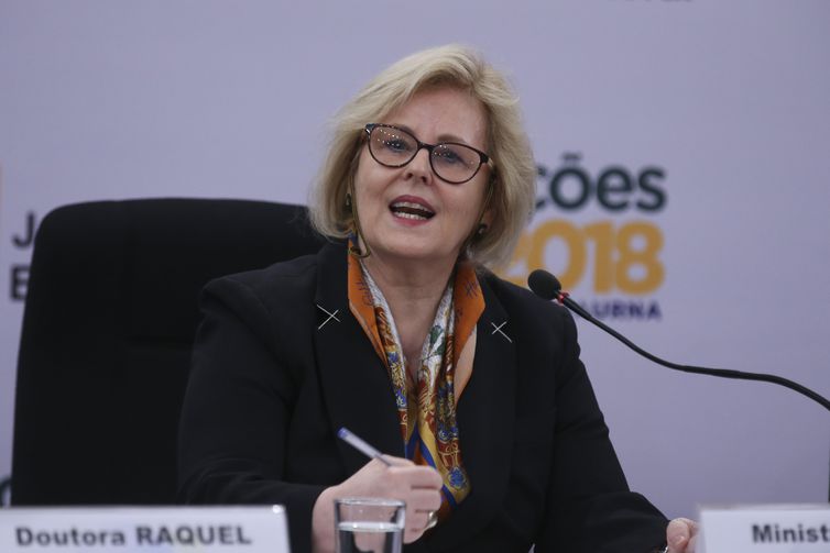 5 A presidente do Tribunal Superior Eleitoral (TSE), ministra Rosa Weber, fala durante coletiva