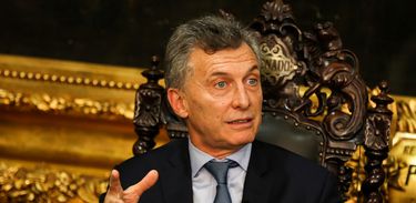 Brasília - Presidente da Argentina, Mauricio Macri, é recebido pelo presidente do Senado, Eunício Oliveira (Marcelo Camargo/Agência Brasil)