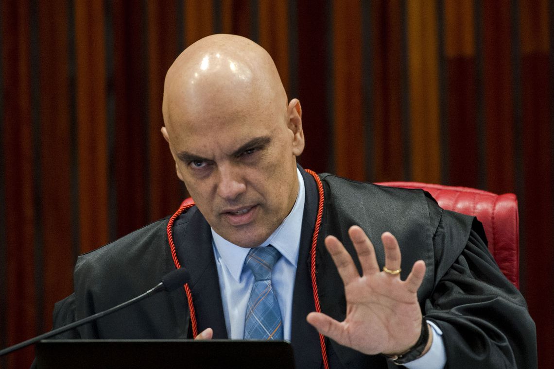 O ministro do Tribunal Superior Eleitoral (TSE). Alexandre de Moraes, durante sessão plenária para análise de embargos de declaração em representação, recursos ordinários e recursos especiais eleitorais referentes às Eleições 2018.