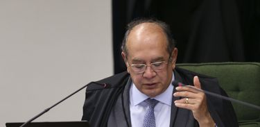 O ministro do STF, Gilmar Mendes durante o julgamento dos processos contra José Serra e Aécio Neves.