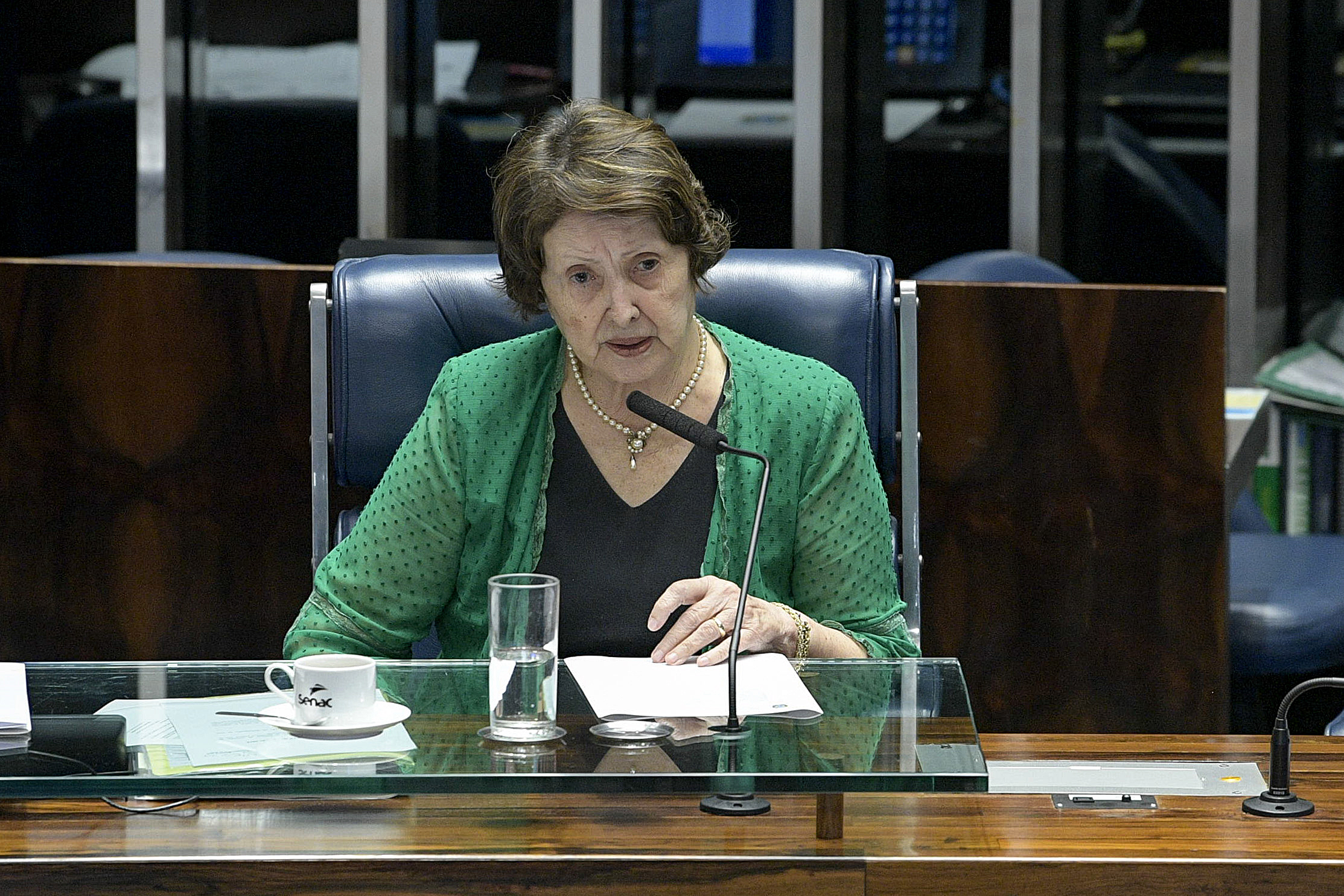 Plenário do Senado Federal durante sessão especial para entrega da Comenda de Incentivo à Cultura Luís da Câmara Cascudo. 

À mesa, senadora Maria do Carmo Alves (DEM-SE) em pronunciamento.

Foto: Pedro França/Agência Senado