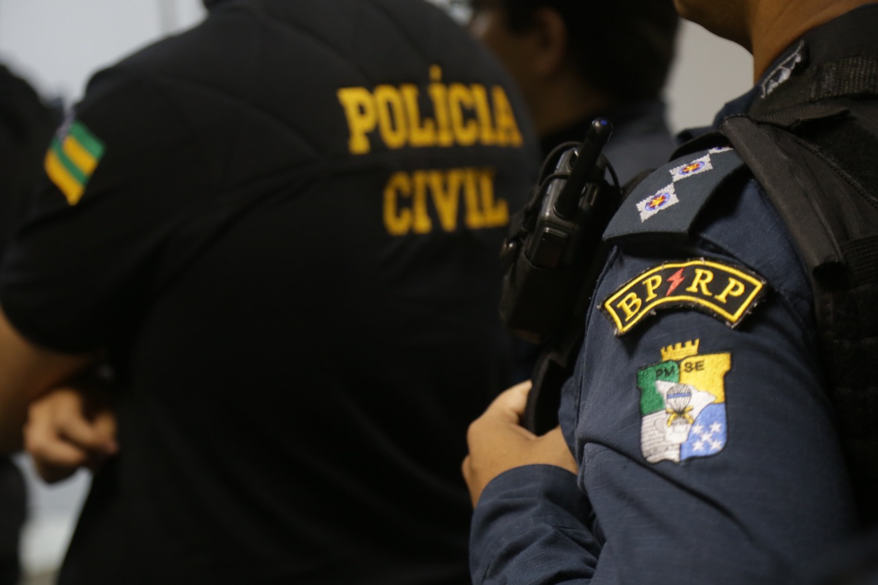 AA_POLICIA