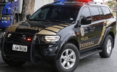 A Polícia Federal prende o banqueiro Eduardo Plass em nova etapa da Operação Hashtag, desbodramento da Lava Jato no Rio de Janeiro.