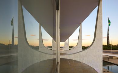 (Brasília - DF, 31/03/2020) Alvorada no Palácio do Planalto.
Foto: Anderson Riedel/PR