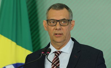 O porta-voz da Presidência da República, general Otávio Santana do Rêgo Barros, durante coletiva no Palácio do Planalto