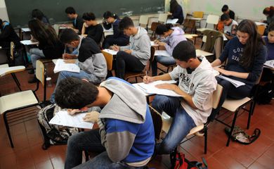 Estudantes brasilienses concluem simulado do Enem
Colégio Setor Oeste, Asa Sul, Brasília, DF, Brasil 7/7/2016 Foto: Gabriel Jabur/Agência Brasília.