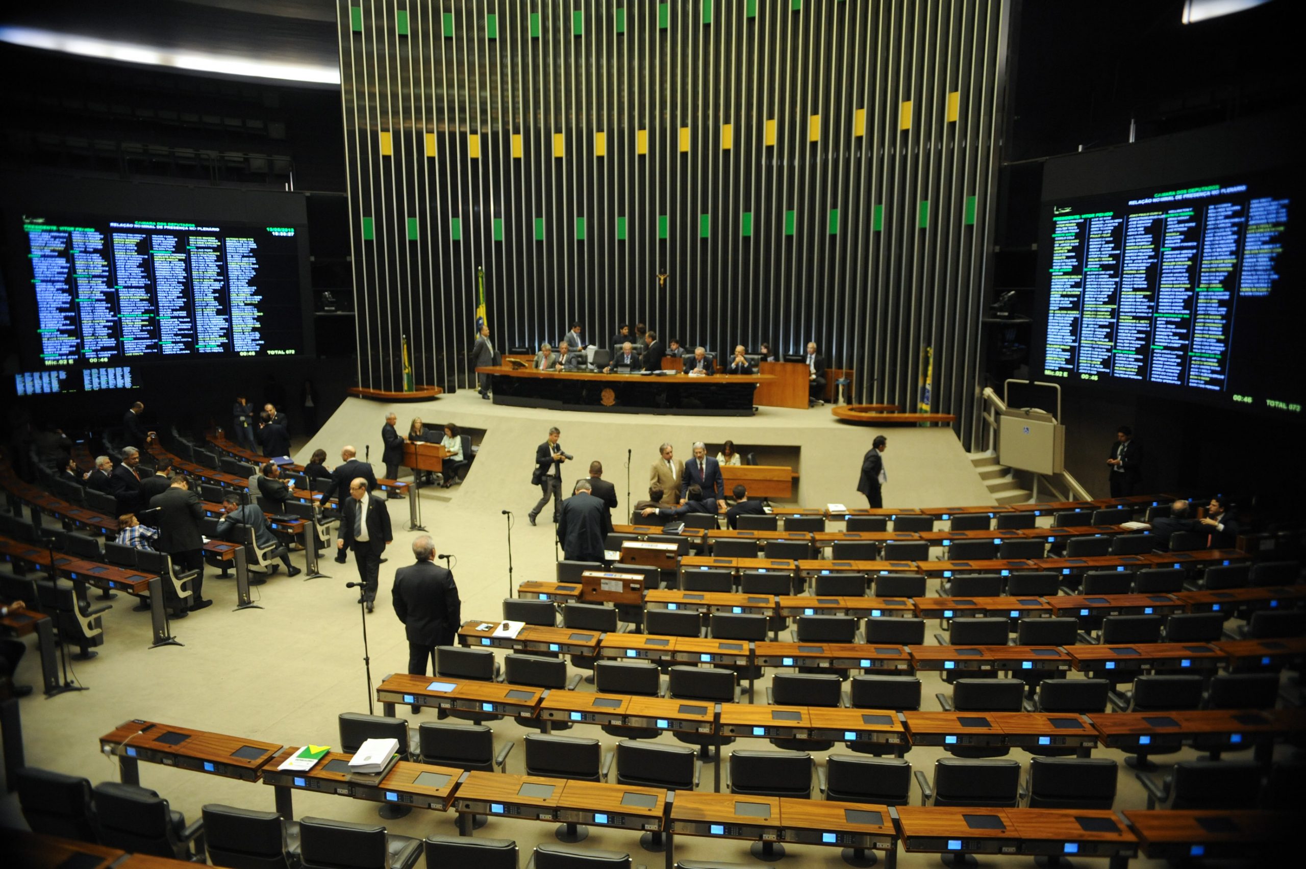 Brasília  Plenário da Câmara dos Deputados durante sessão extraordinária convocada para analisar a MP dos Portos, segue vazio.