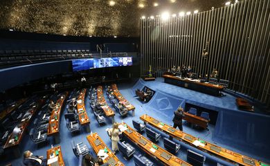 Plenário do Senado Federal durante sessão deliberativa ordinária semipresencial.