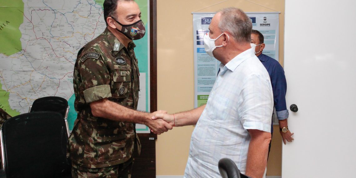 Comando Militar do Nordeste tem novo Comandante - CMNE - Comando