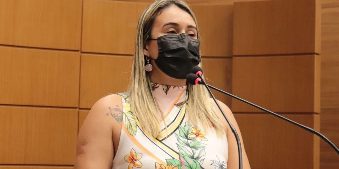 KITTY-LIMA.-FOTO-JADILSON-SIMOES