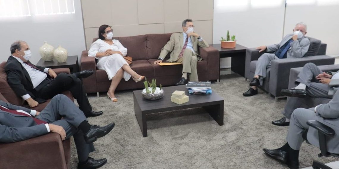 VISITA-TRIBUNAL-DE-JUSTICA-EDSON-ULISSES-FRANCISCO-GUALBERTO.-FOTO-JADILSON-SIMOES