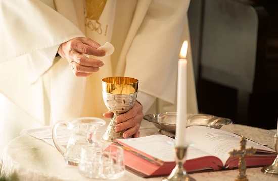 comunhao-foto-arquidiocese-de-aracaju-03072020-1