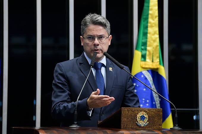 Senador Alessandro Vieira (1)