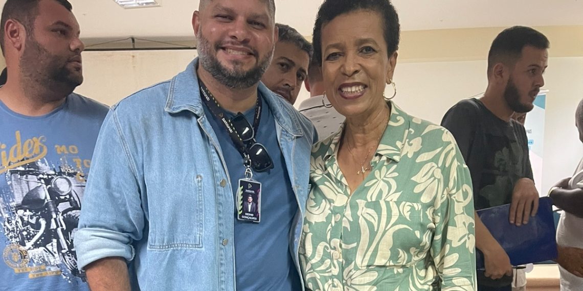 DEIVID GONÇALVES E CONCEIÇÃO VIEIRA