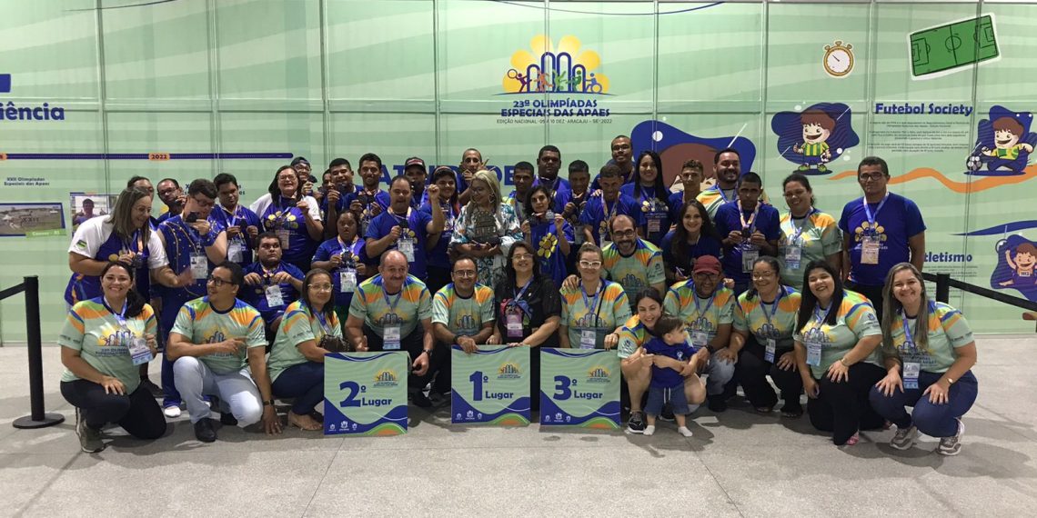 Equipe da diretoria, professores, coordenadores e voluntários Apae Sergipe