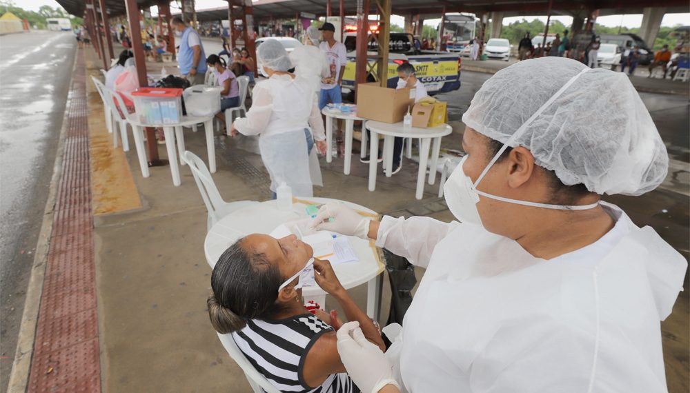 Testagem e distribuição de máscaras.Fotos_Sergio Silva (78) cópia