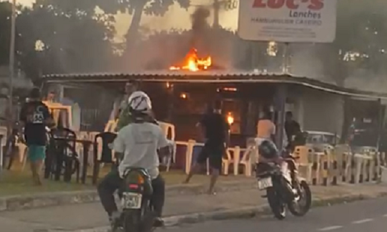 incendio-em-lanchonete-foto-reproducao-video-redes-sociais