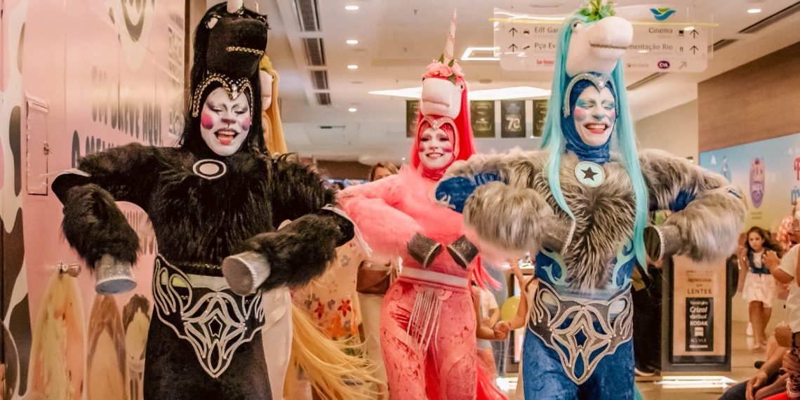 Passeio Mágico despede-se do shopping em ritmo de Carnaval.1