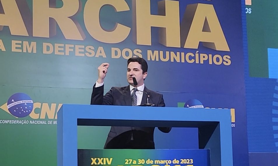 1AA27D6C-A4C5-4E13-B9E6-84B4CDB2C42D