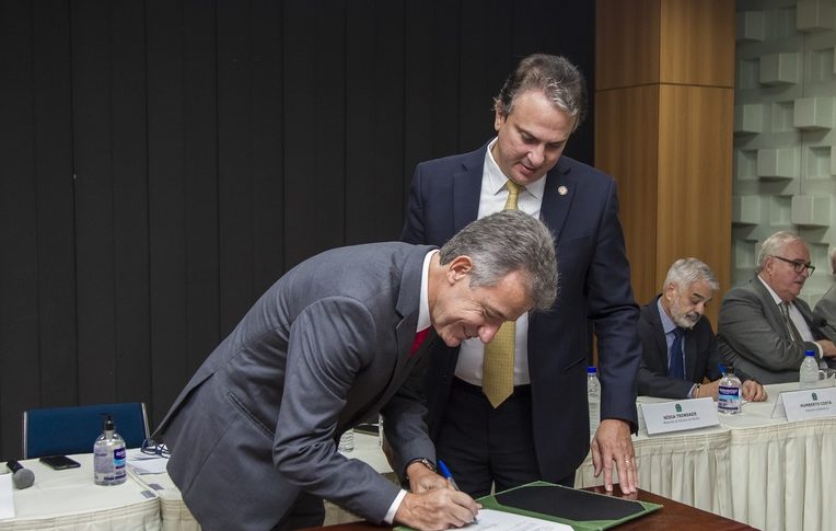 b1aa040a-c1c0-416c-a2d7-4b583f068133