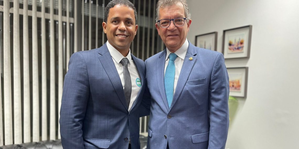 Adriano e Laércio Oliveira