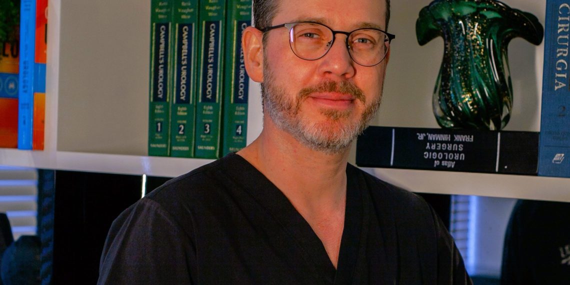 MÉDICO UROLOGISTA RODRIGO TONIN