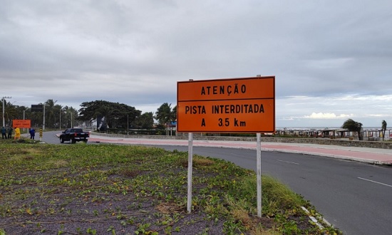 pista_orla_sul_interditada_placas_foto_asn_010723
