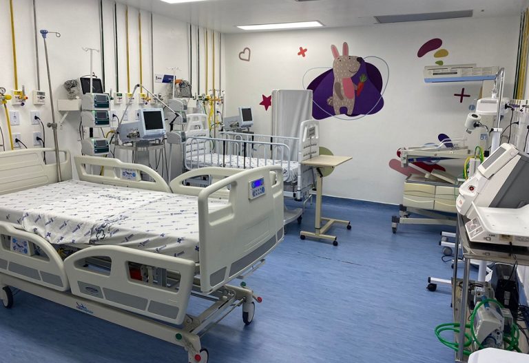 01-Visita-Hospital-da-Crianca-768x527