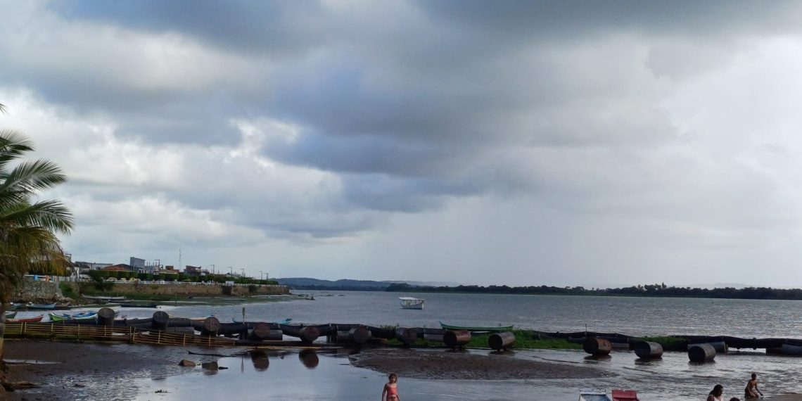 agua em ilha das flores 1 (1)