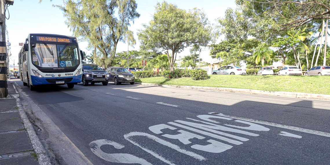 Faixa exclusiva ônibus - Foto_Michel de Oliveira (15)