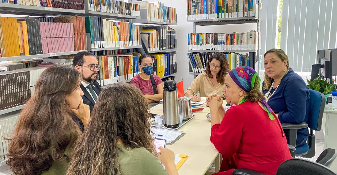 slide_5747af28141860f9b77acc773a67aee3