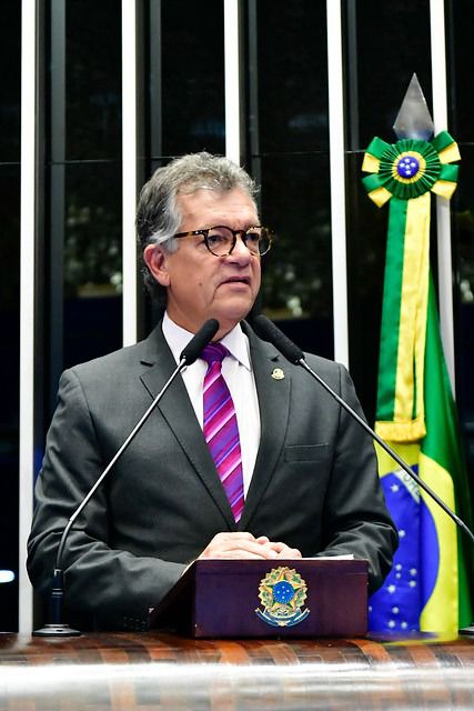 68796e3d-adf9-4a0d-b6b9-0f62f3364e95