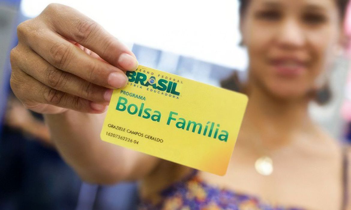 Divulgadas regras de gestão do novo Bolsa Família - Novo cartão do programa Bolsa Família. Foto: Rafael Lampert Zart/ ASCOM/ MDSA