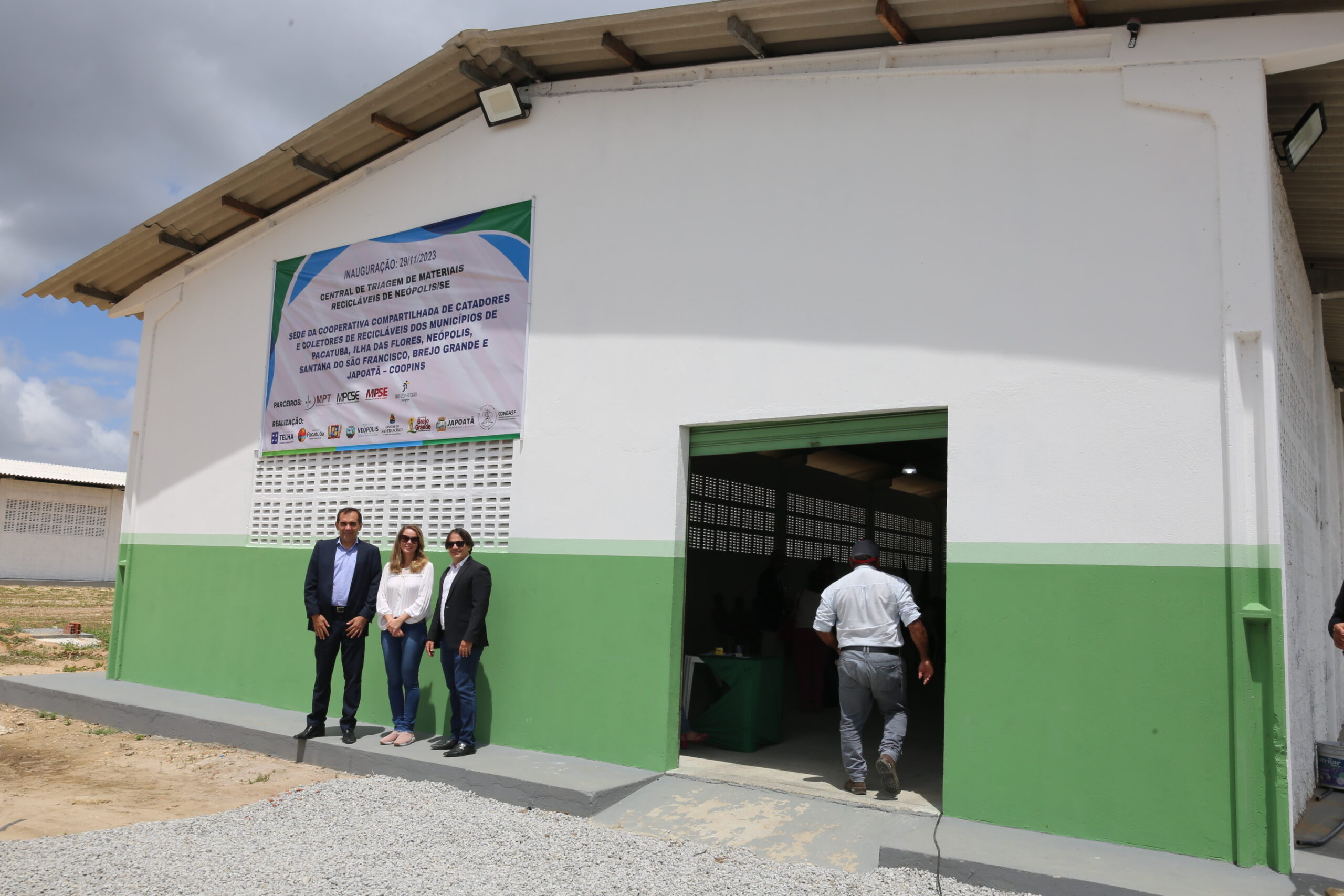ESTA 004 NEÓPOLIS