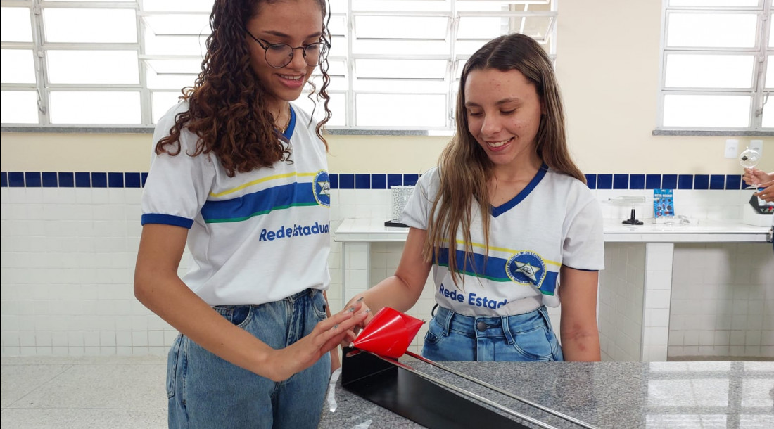 slide_cd0ffcdbdd9075850767210d0b2d38e0 (1)