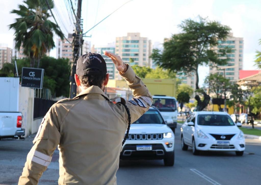 agente_rua_transito