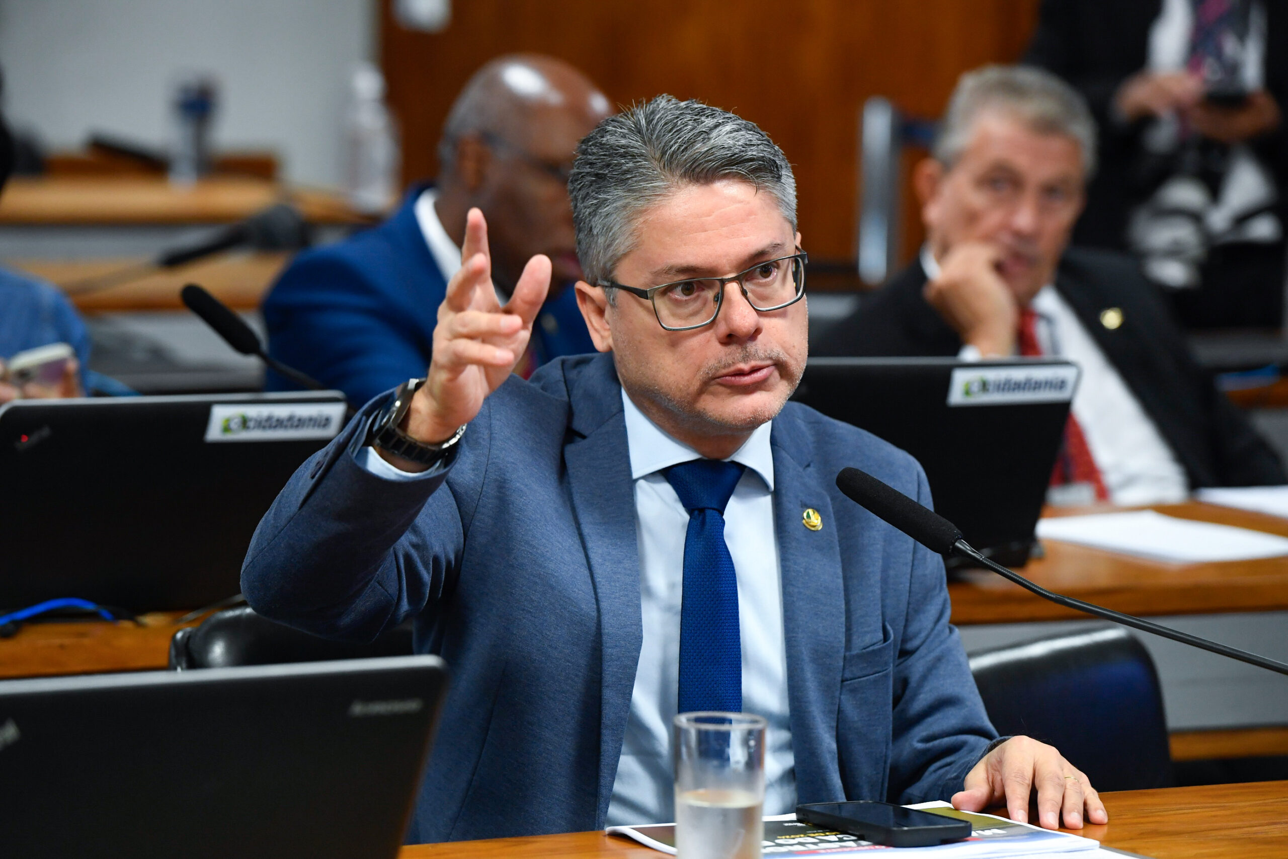 Comissão Temporária Externa para acompanhar as atividades relativas ao enfrentamento da calamidade ocasionada pelas fortes chuvas que atingiram o Rio Grande do Sul (CTERS) realiza reunião para apresentação e apreciação do Plano de Trabalho. 

Bancada: 
senador Alessandro Vieira (MDB-SE) - em pronunciamento. 

Foto: Roque de Sá/Agência Senado