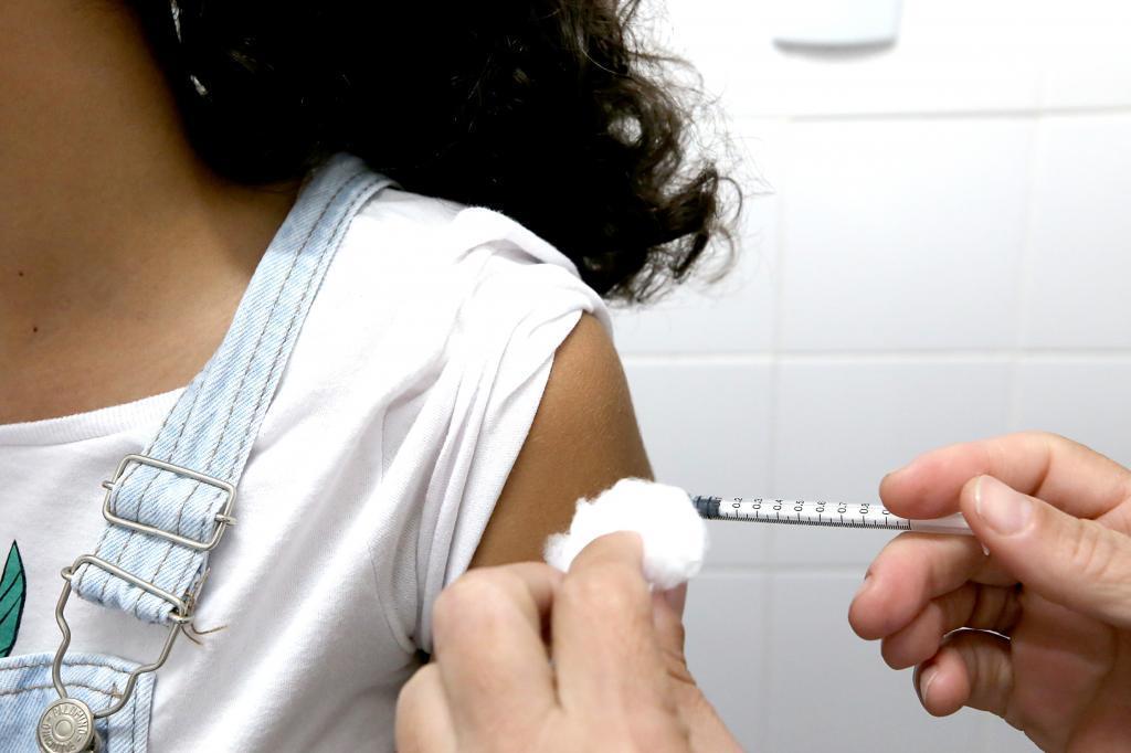 Vacinação contra a dengue_Foto Ascom SMS (2)