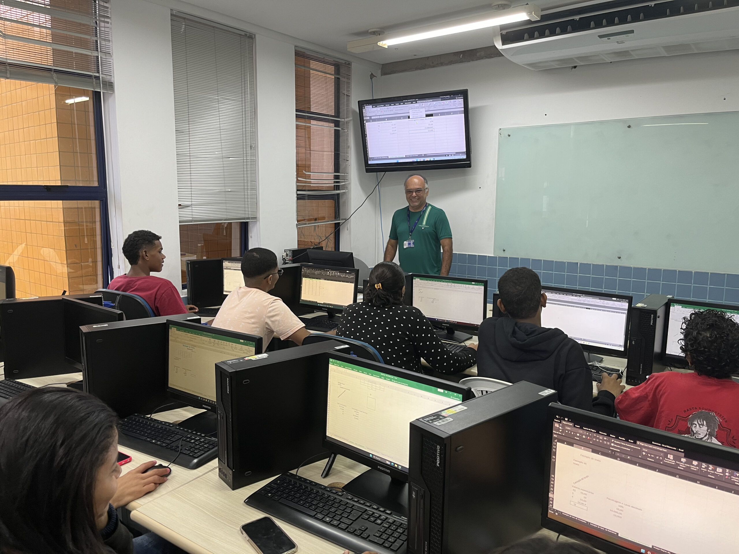 aula jovens maloca