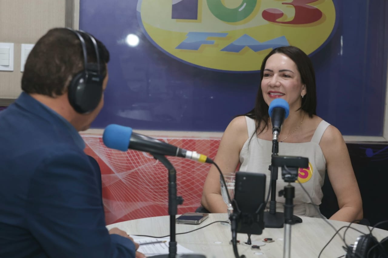 Danielle_103_FM (1)