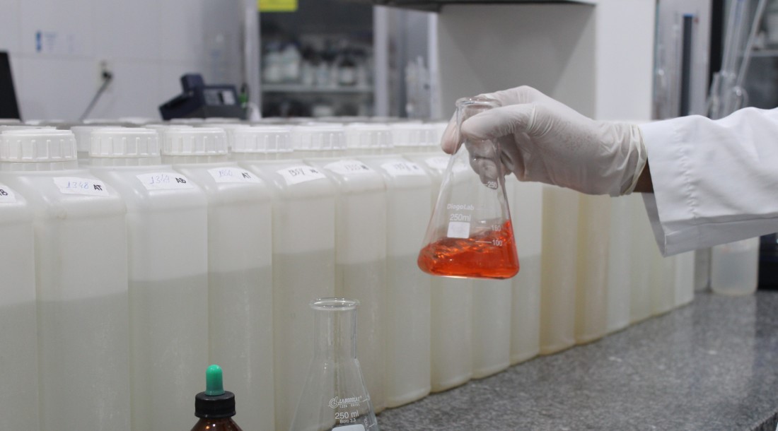 slide_0a9fad0c5f8aaf2c01d2e828022b8f7d