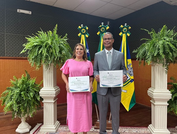 Julio-e-Gedalva-diplomados-SE-Noticias