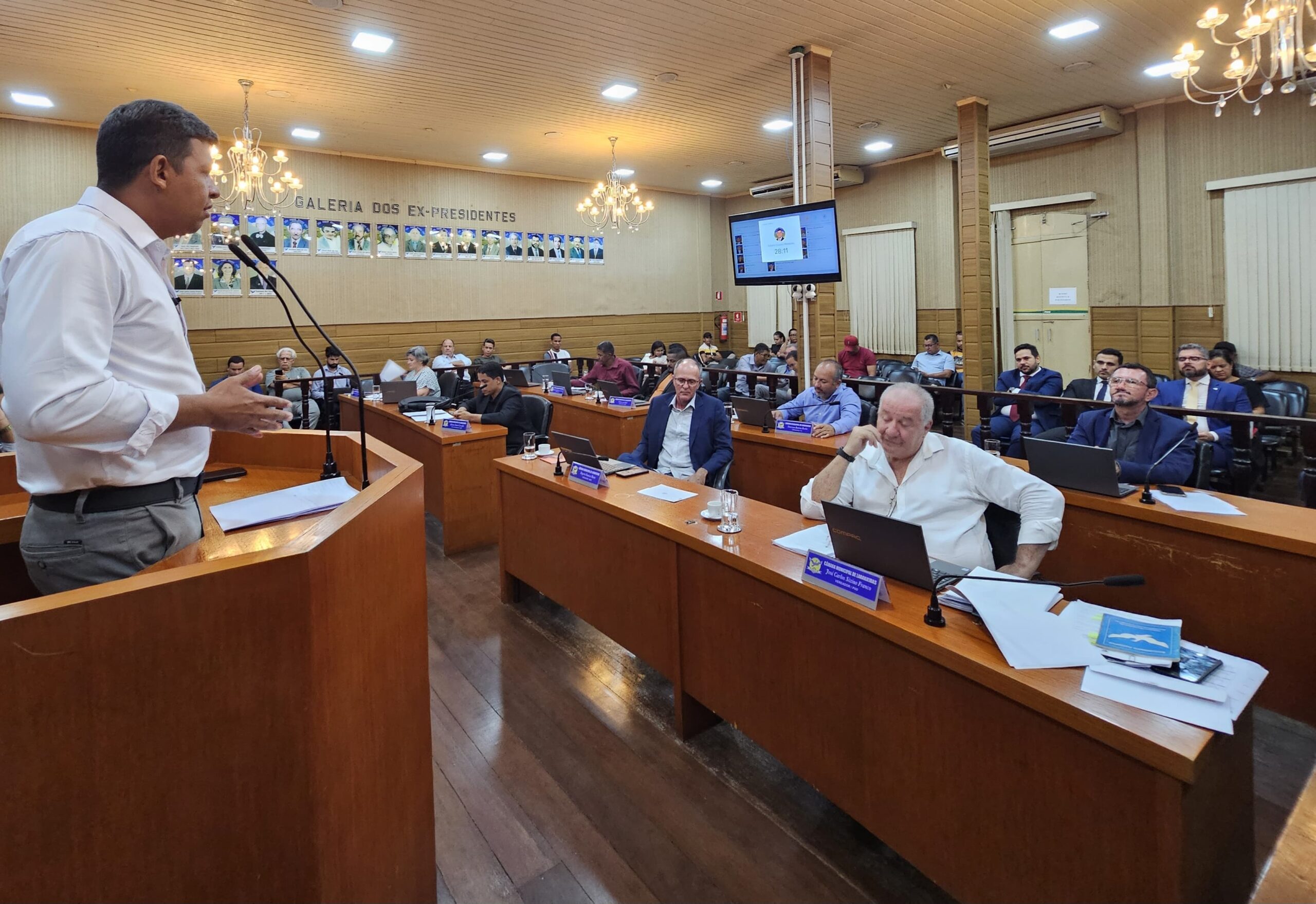 b2bbf9b7-ddf9-4e42-9797-ab8365af8b07