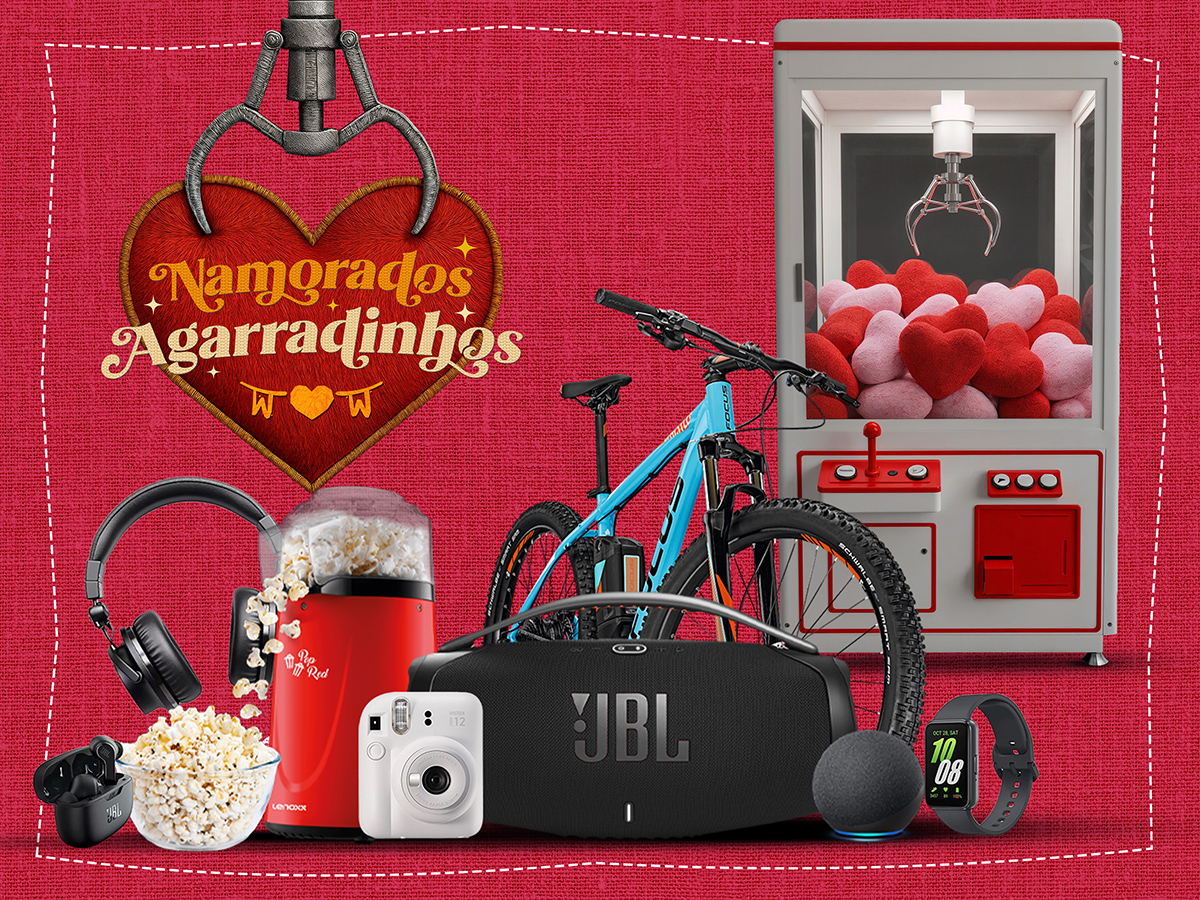 Namorados Agarradinhos no Shopping Jardins