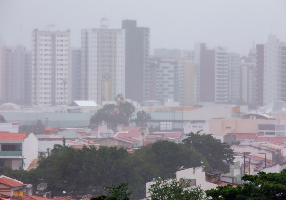 previsao-de-chuvas-intensas-em-sergipe-ate-quinta-feira-Foto-Arthuro-Paganini (1)